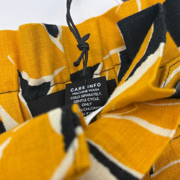 NWT Who What Wear Sz 8 Linen Yellow Black White High Rise Paper Bag Shorts - Picture 8 of 9